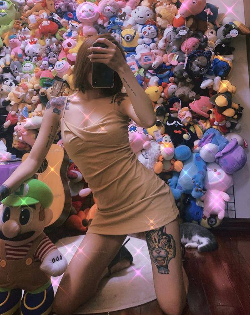 买家秀纹身图片_腿部New School纹身图案