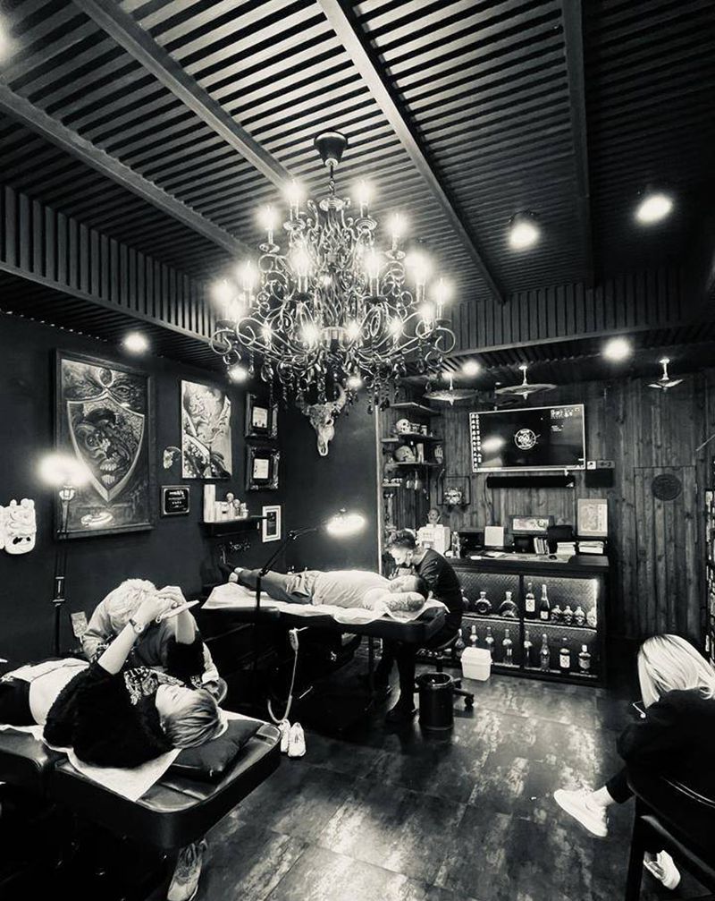 工作日纹身图片_手臂腹部新传统纹身图案