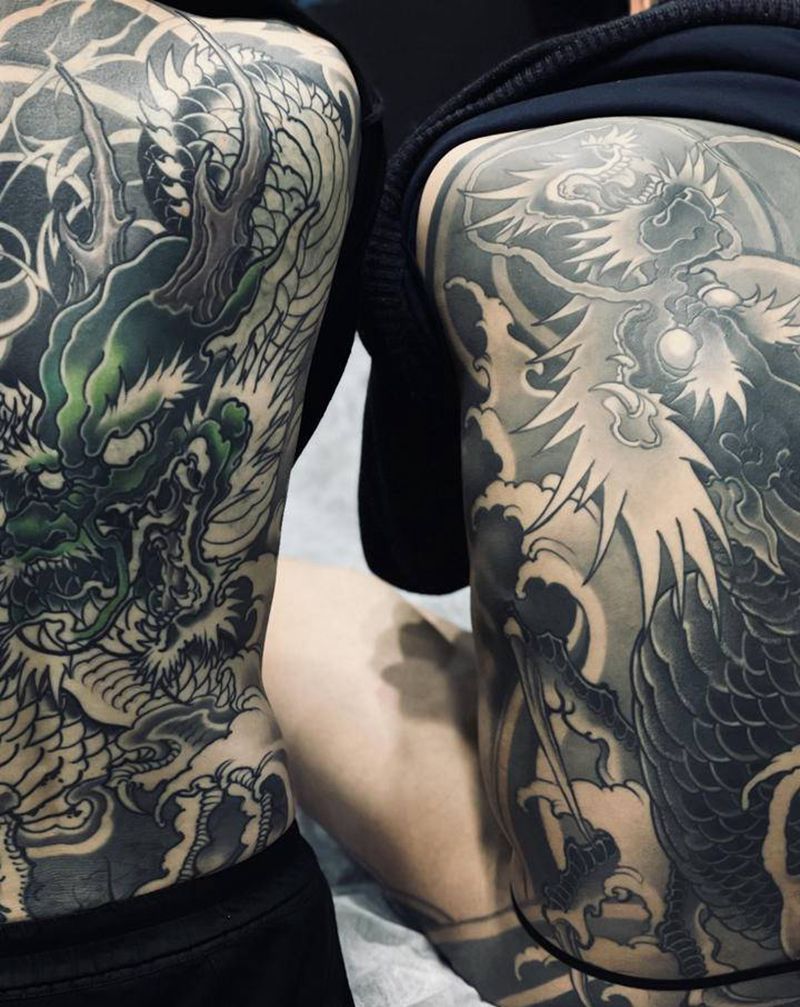 双龙会纹身图片_背部新传统纹身图案
