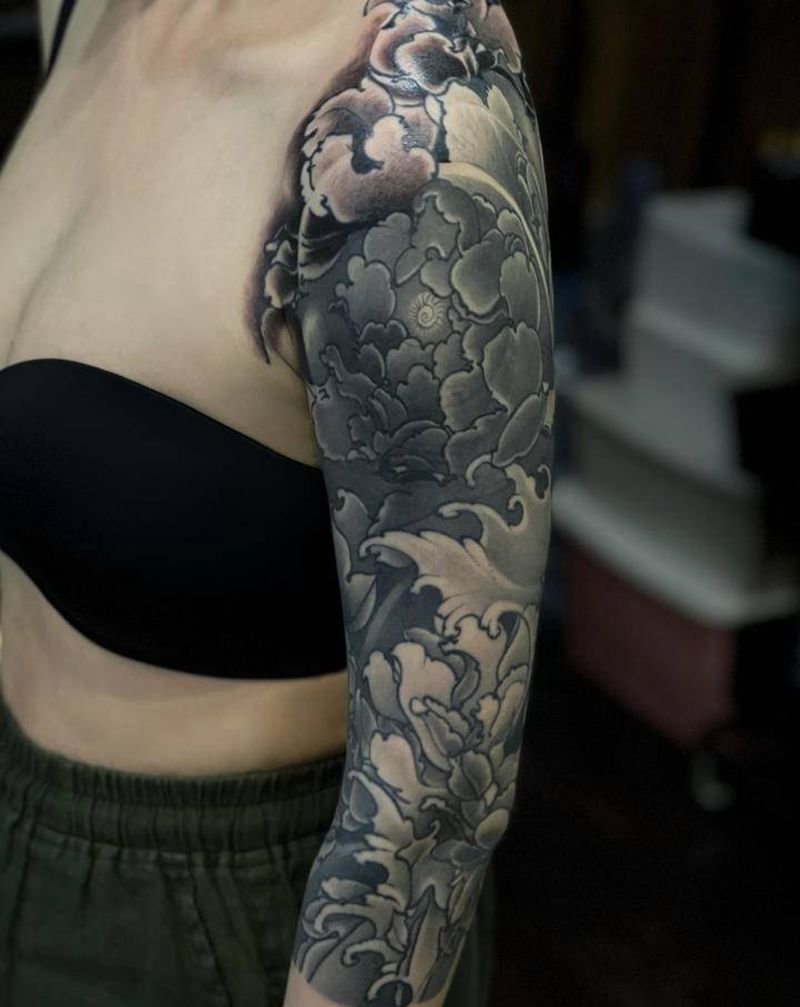 七分袖花臂纹身图片_新传统老传统纹身图案