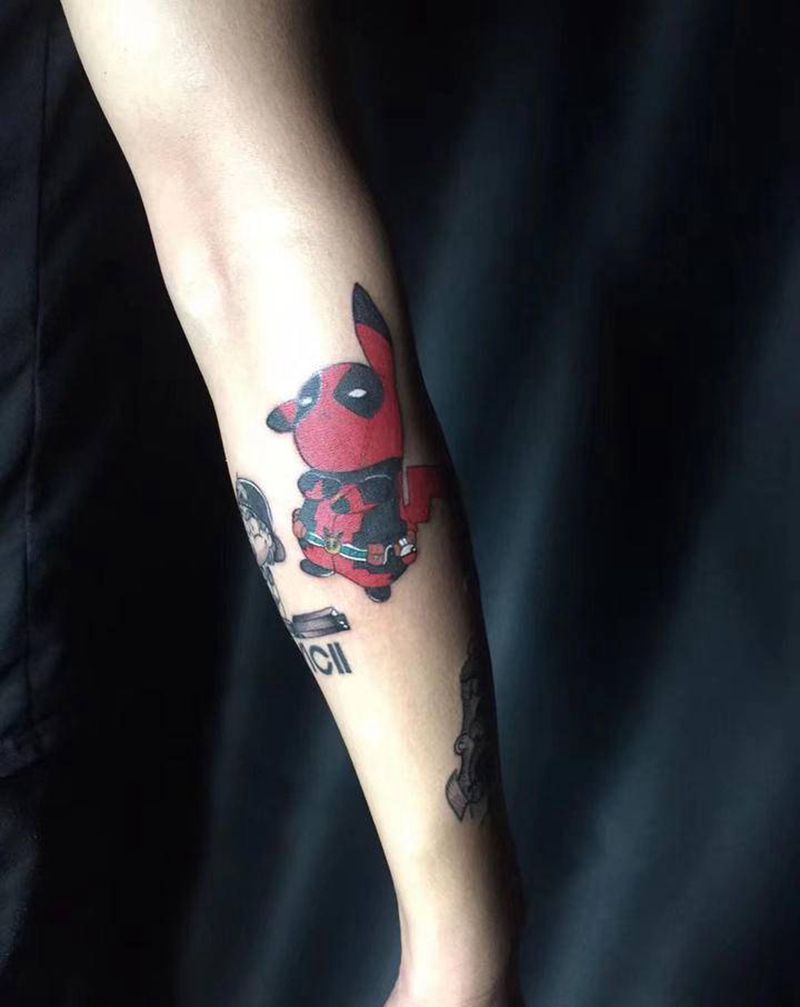死侍皮卡丘纹身图片_手臂New School纹身图案