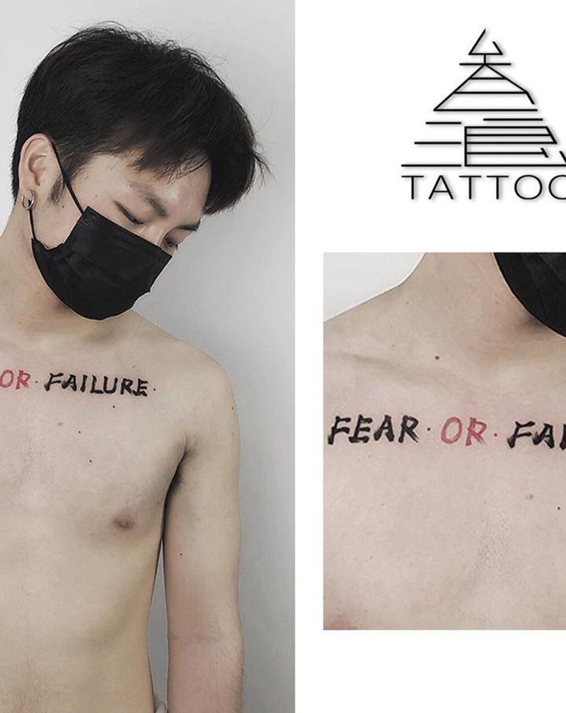 字母纹身图片_胸部纹身图案