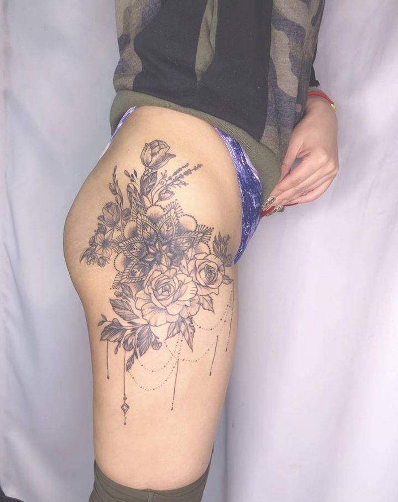 性感花腿纹身图片_腿部臀部欧美写实点刺纹身图案