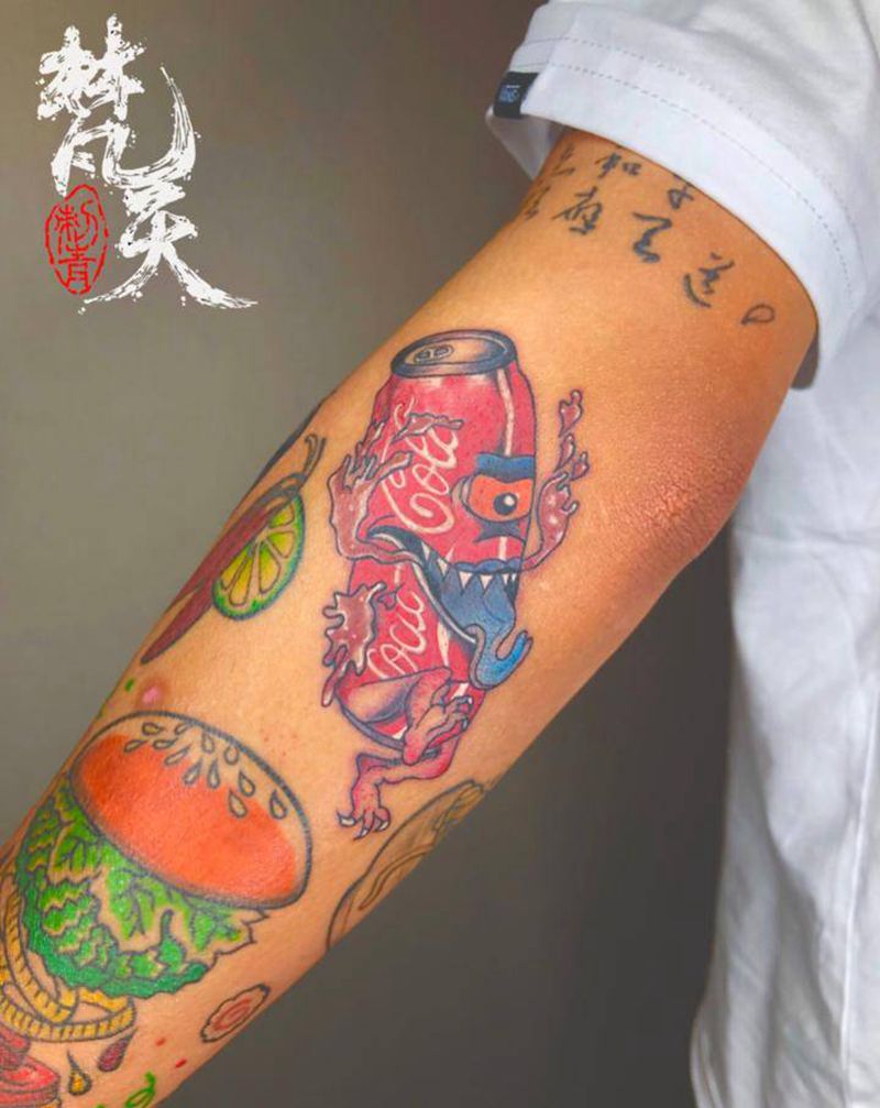 彩色可乐纹身纹身图片_手臂手部New School水彩纹身图案