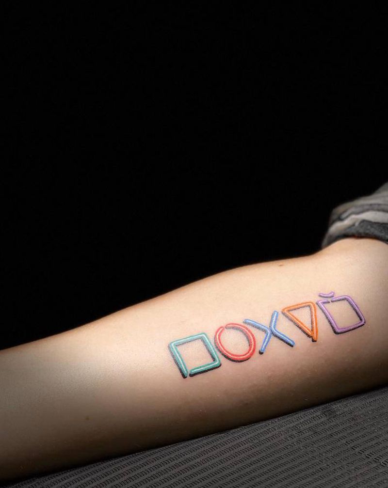 霓虹纹身图片_手臂几何纹身图案