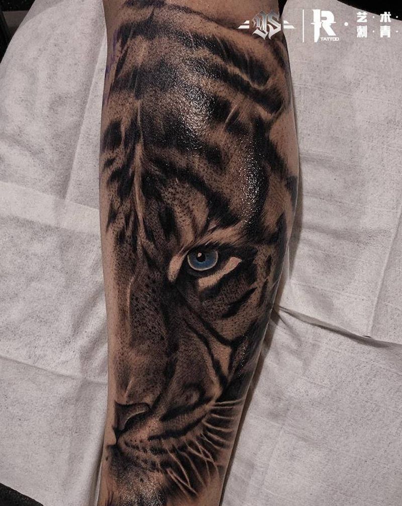 老虎纹身图片_腿部欧美写实纹身图案