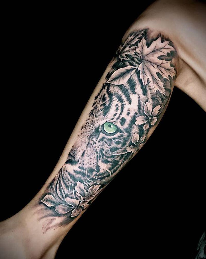 小腿写实老虎纹身图片_腿部手臂欧美写实老虎纹身图案