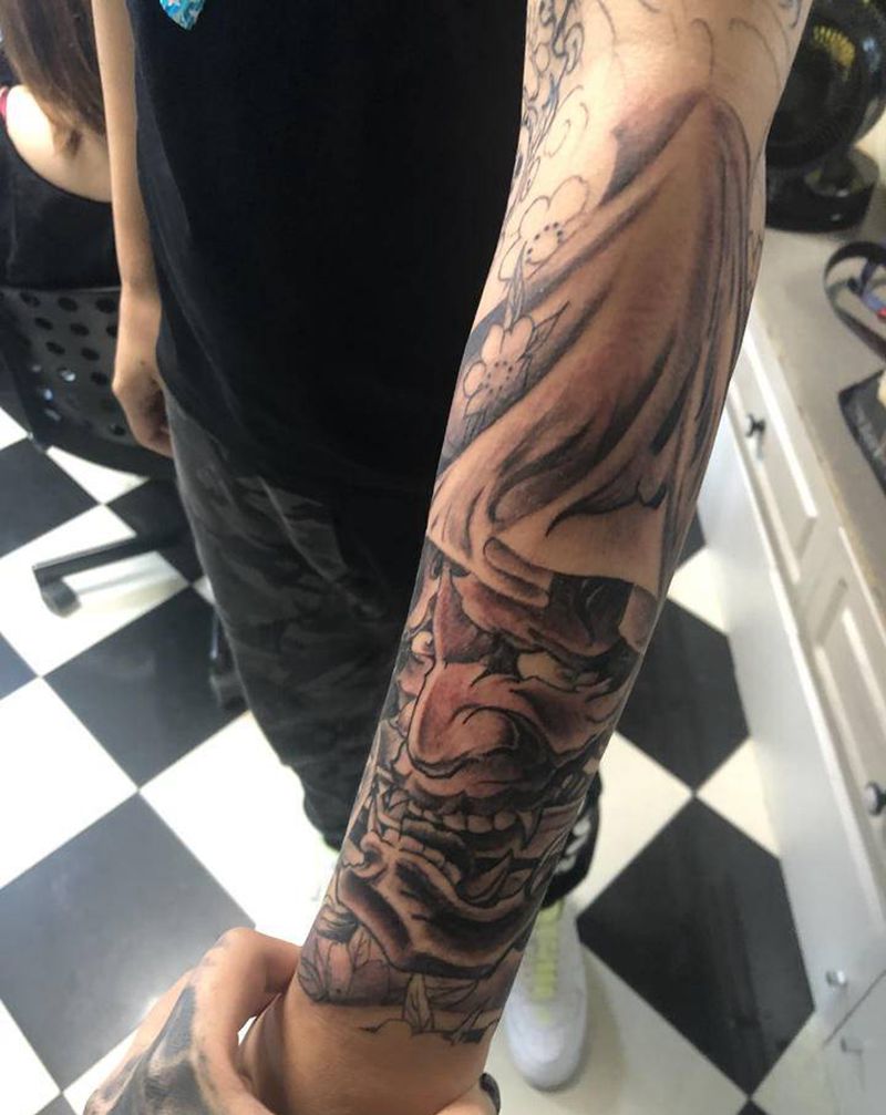 日式纹身图片_手臂胸部新传统般若 达摩蛋鲤鱼纹身图案