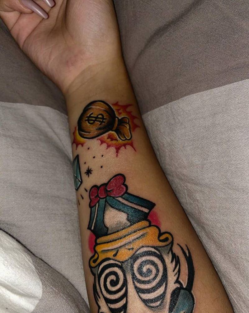 school唐老鸭纹身图片_手部手臂New SchoolOld School唐老鸭钻石钱袋纹身图案