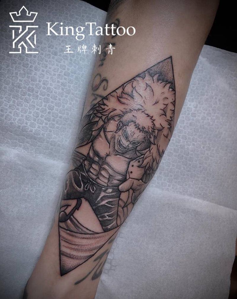 海贼王——多弗朗明哥纹身图片_手臂手部几何点刺海贼王多弗朗明哥动漫纹身图案