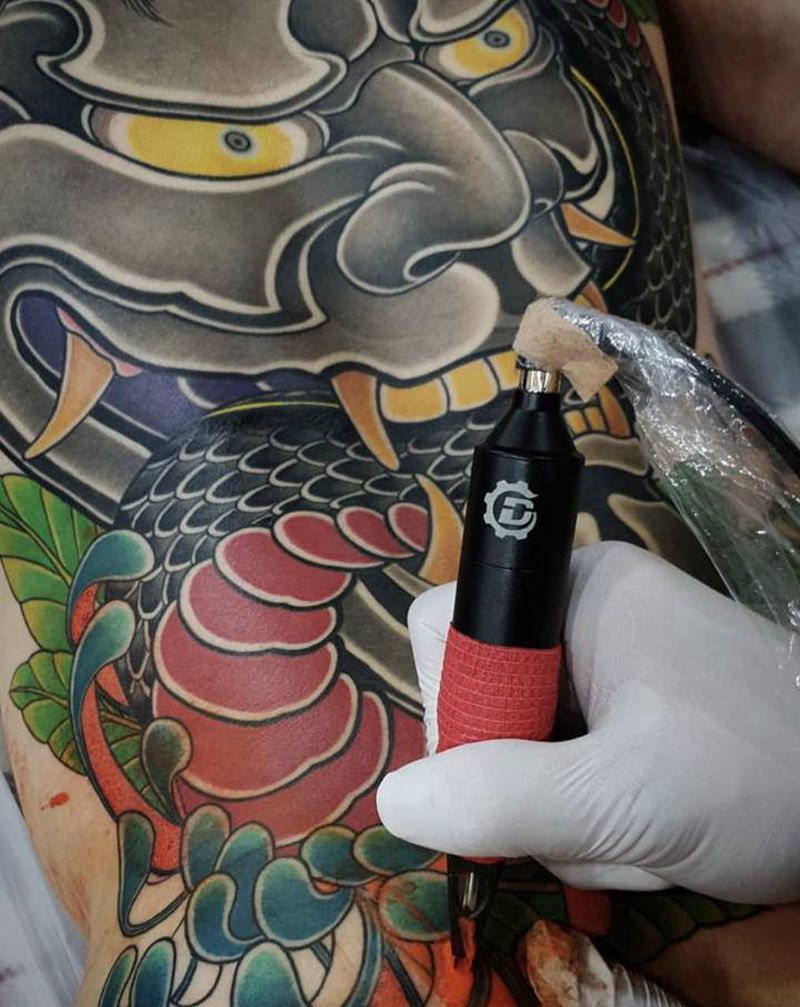 传统纹身图片_背部纹身图案