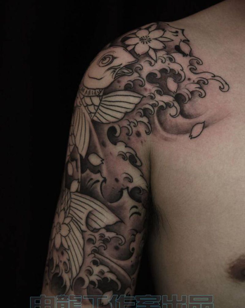 鲤鱼纹身图片_老传统纹身图案