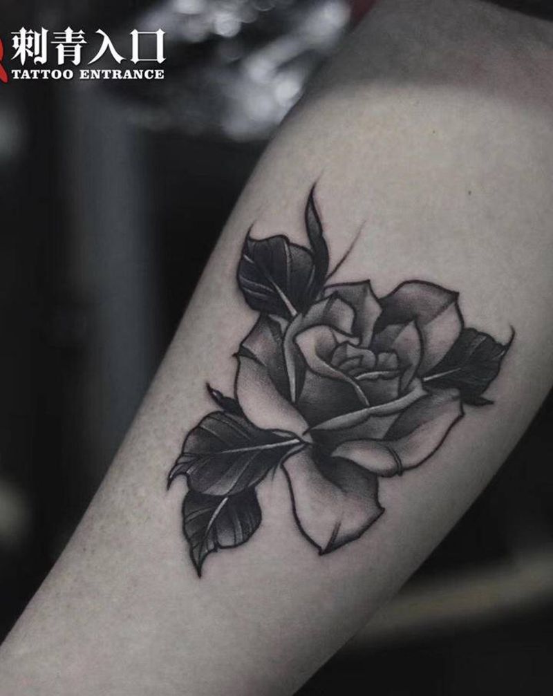 玫瑰纹身图片_手臂New School欧美写实玫瑰花玫瑰花纹身图案