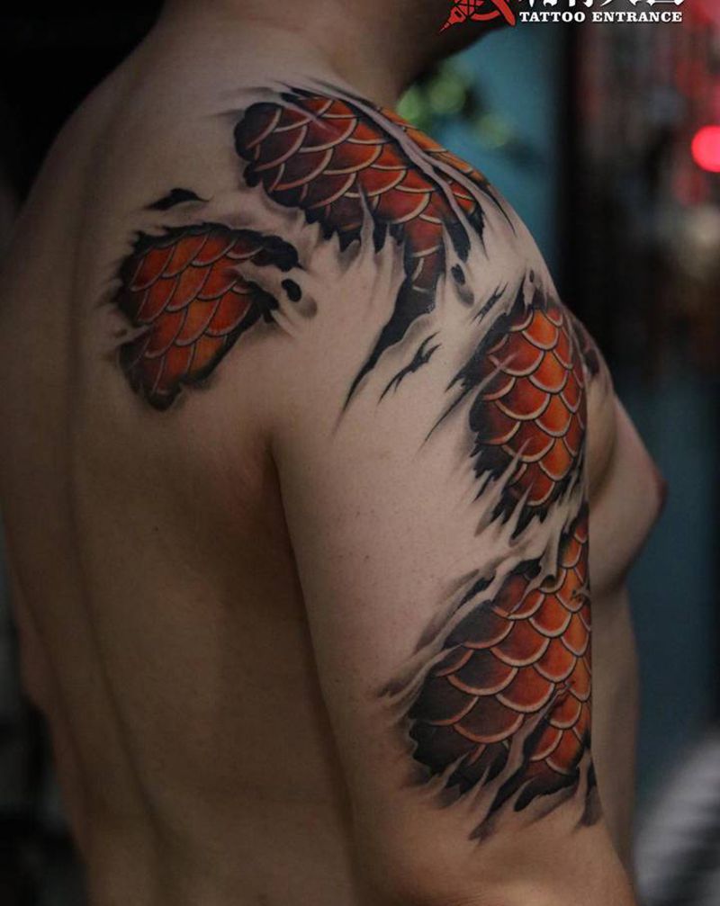 龙的传人纹身图片_手臂背部老传统欧美写实龙龙鳞3D纹身图案