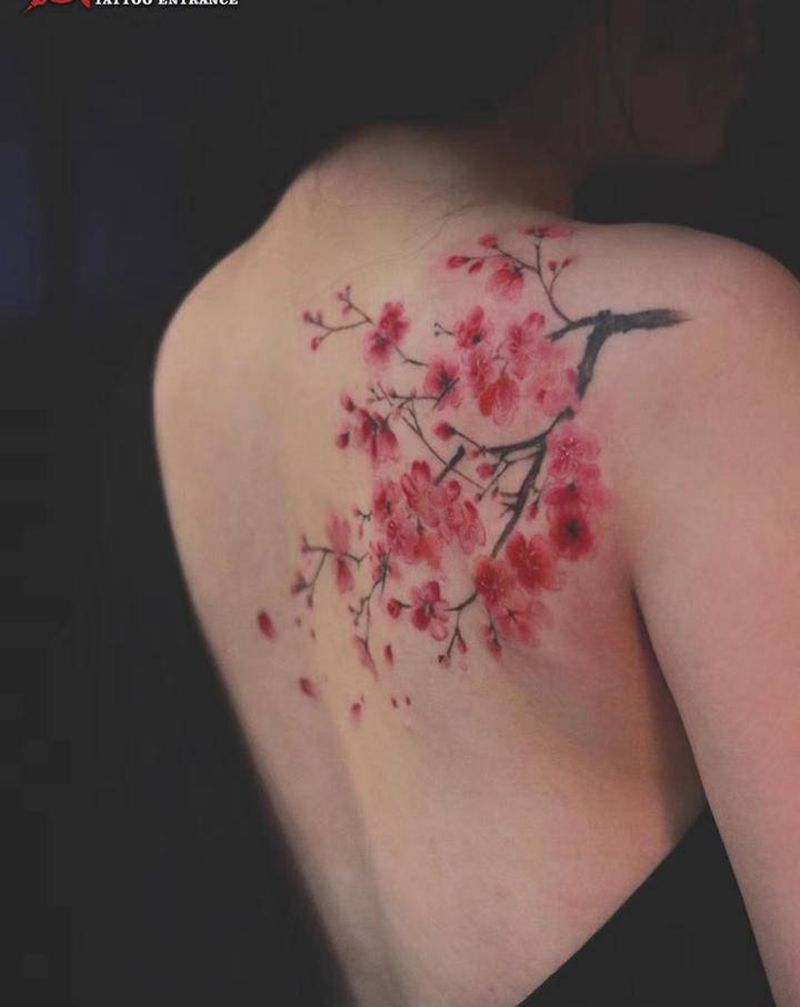 樱花纹身图片_背部水彩樱花花花纹身图案