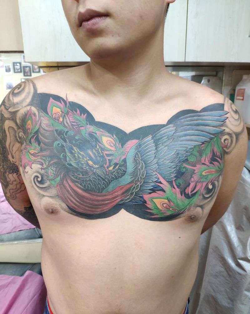 凤凰纹身图片_胸部纹身图案