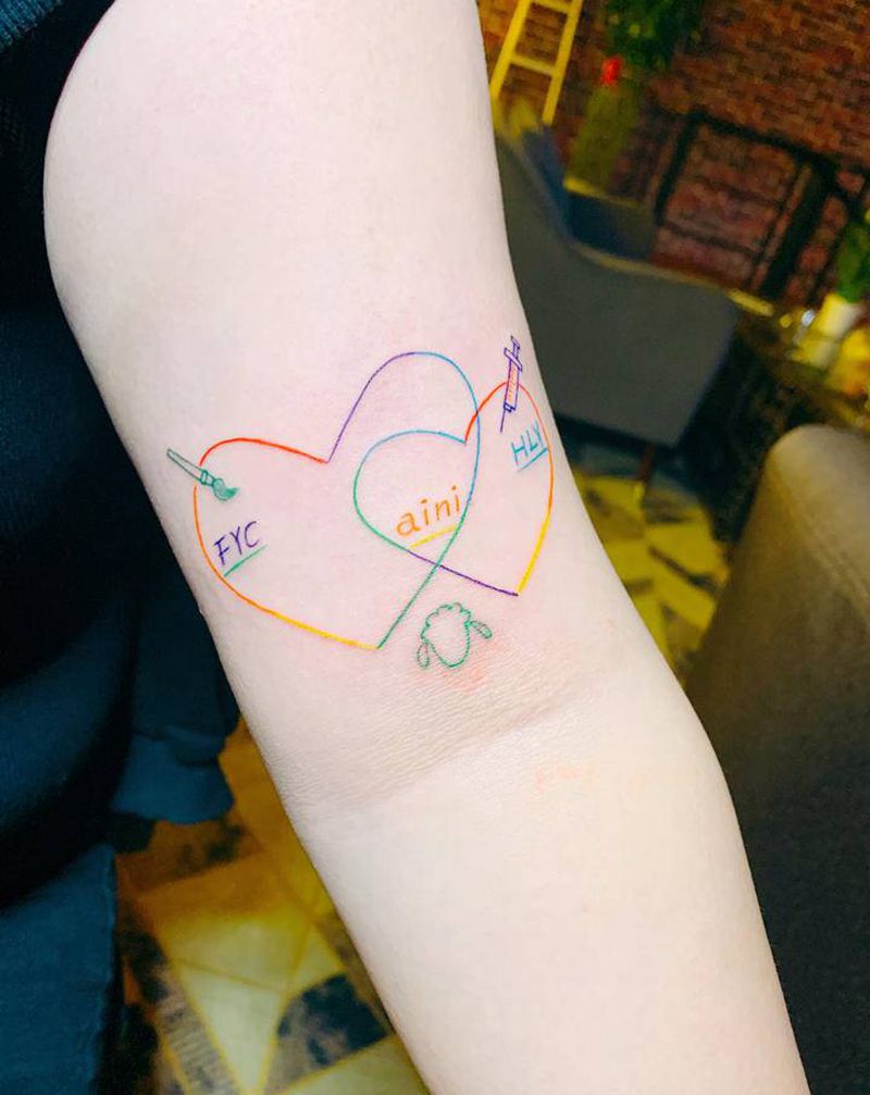 有爱的小图纹身图片_手臂羊纹身图案