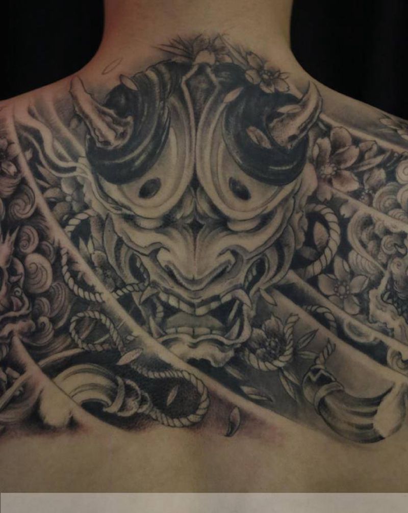 唐狮子般若纹身图片_背部新传统纹身图案