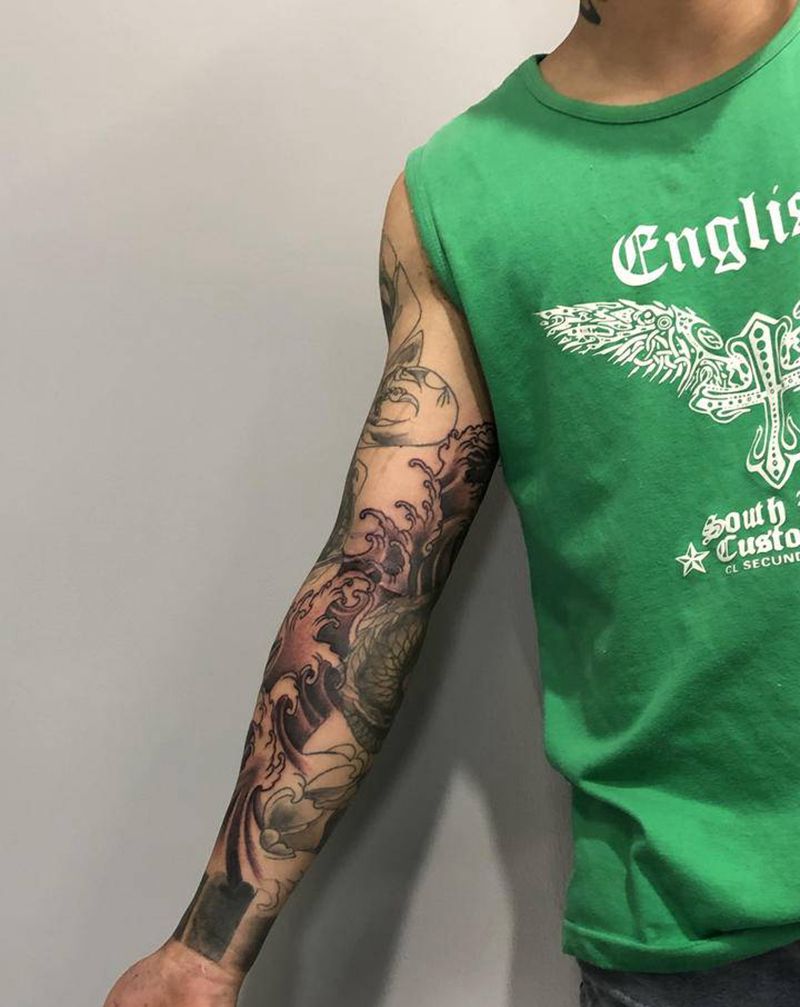 浪花添加纹身图片_手臂新传统纹身图案