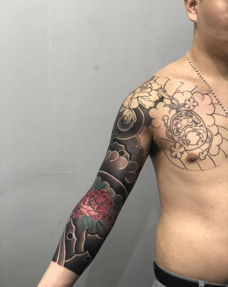 牡丹花臂纹身图片_手臂老传统牡丹纹身图案