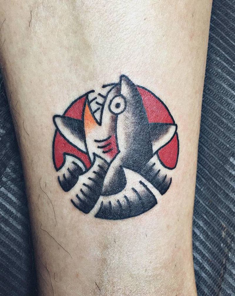 鲨鱼纹身图片_腿部纹身图案