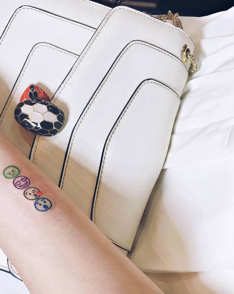 小清新-emoji表情纹身图片_手臂纹身图案