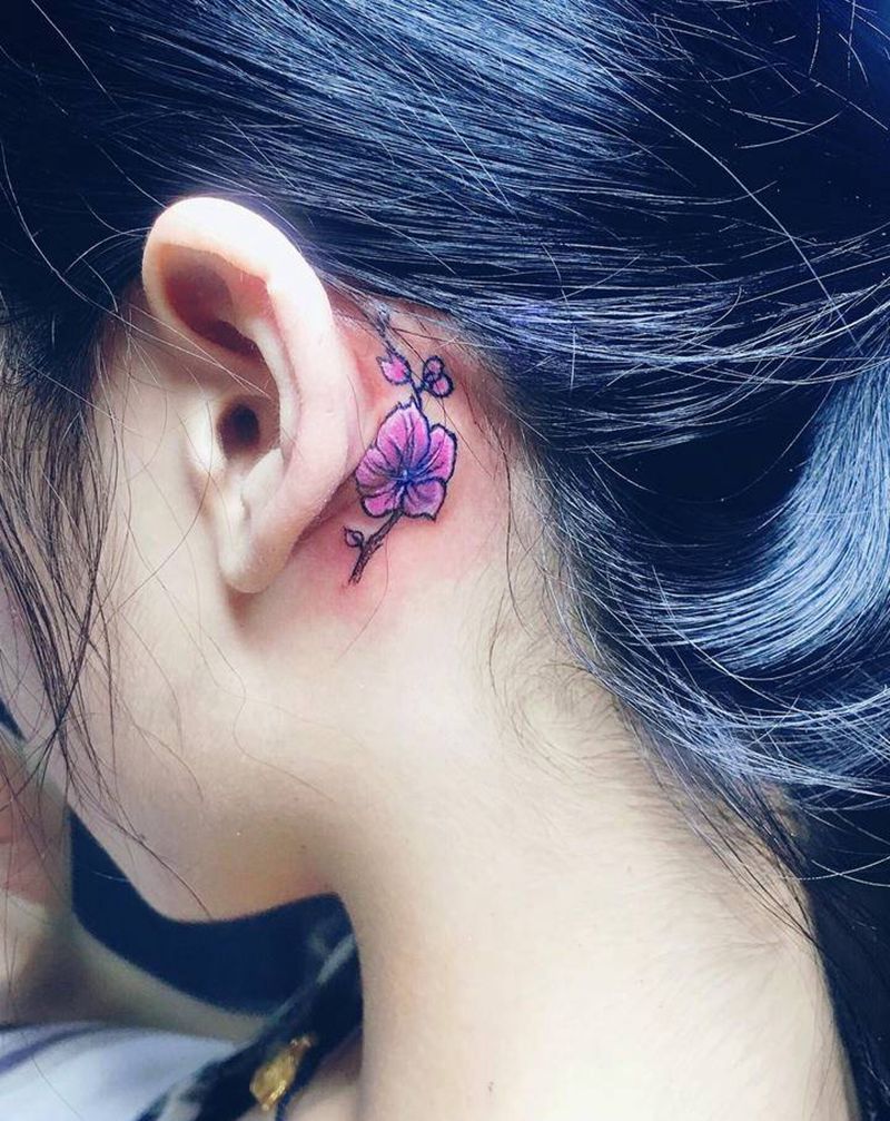 耳后花朵遮盖（旧图非本人作品）纹身图片_颈部纹身图案