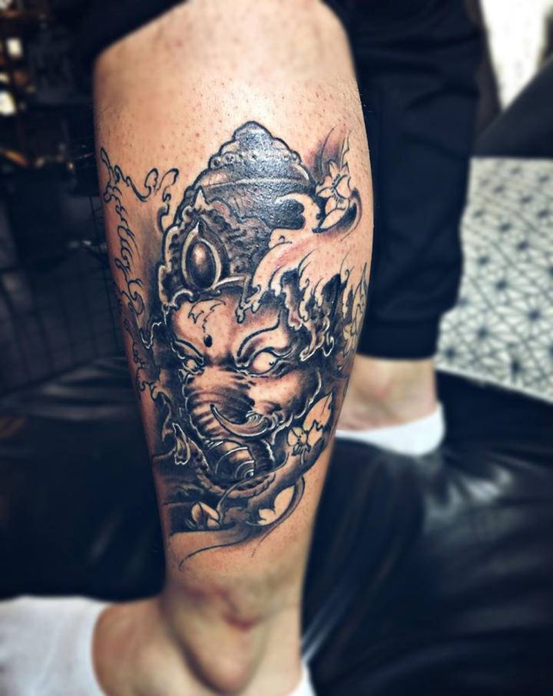 小腿象神纹身图片_腿部纹身图案