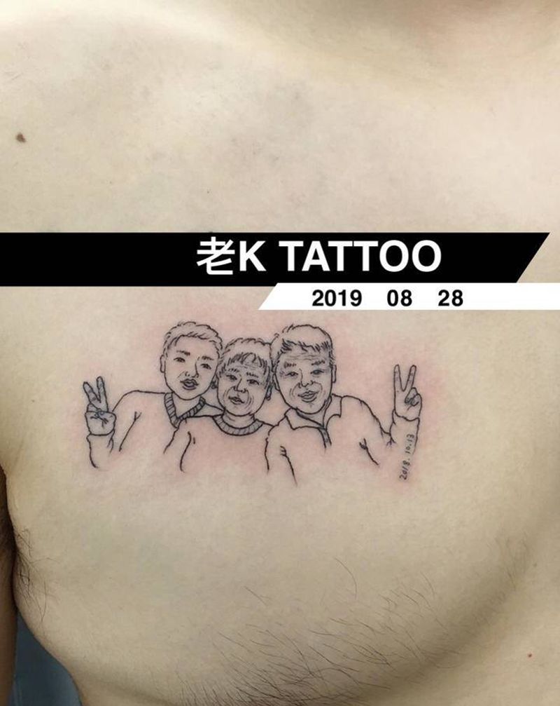 简笔速写全家福纹身图片_胸部纹身图案