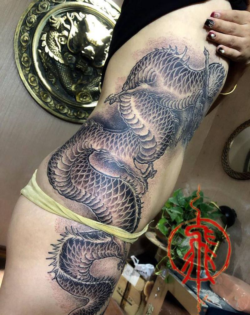 苍龙纹身图片_腰部臀部老传统新传统纹身图案