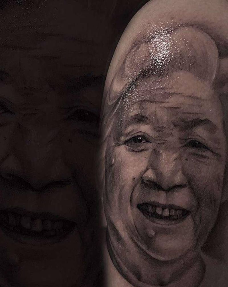 去世的奶奶肖像纹身图片_欧美写实纹身图案