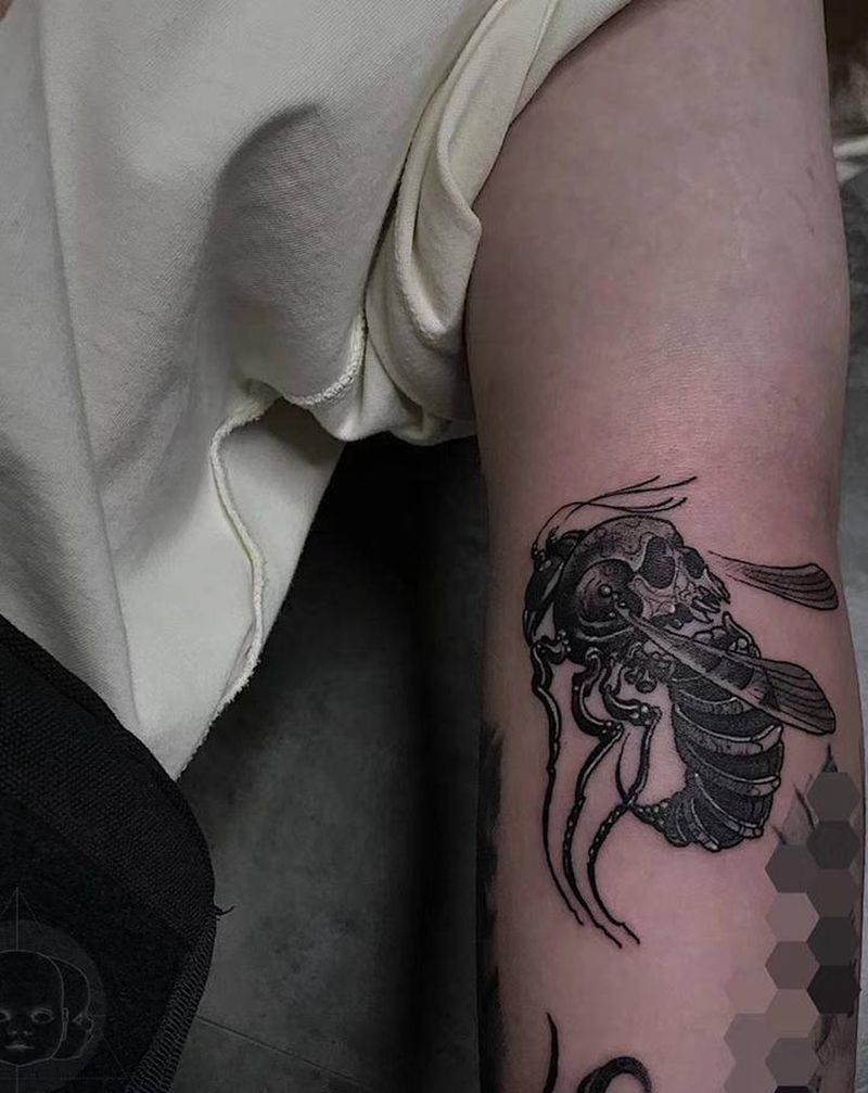 暗黑纹身图片_手臂Old School纹身图案