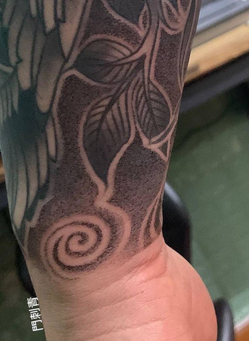 点刺修改纹身图片_手部点刺纹身图案