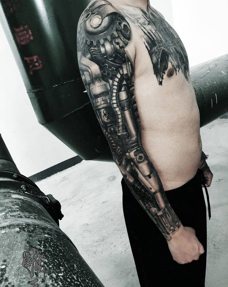 机械臂毒纹身图片_手臂机械纹身图案