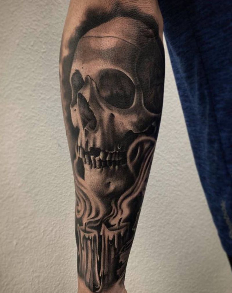 黑灰写实骷髅纹身图片_手臂欧美写实骷髅纹身图案