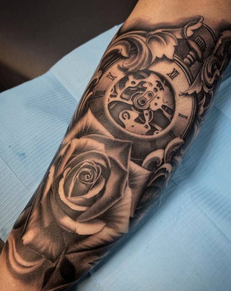 黑灰写实作品-钟表玫瑰纹身图片_手臂腿部欧美写实玫瑰 钟表纹身图案