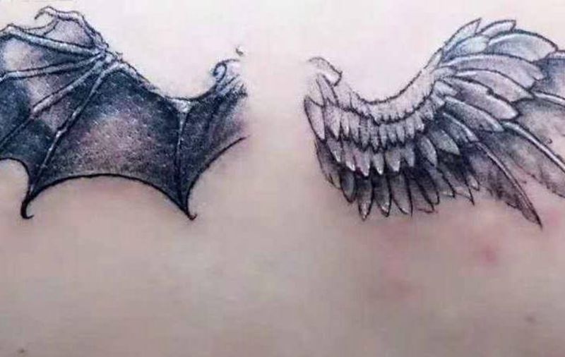 翅膀纹身图片_背部老传统新传统纹身图案
