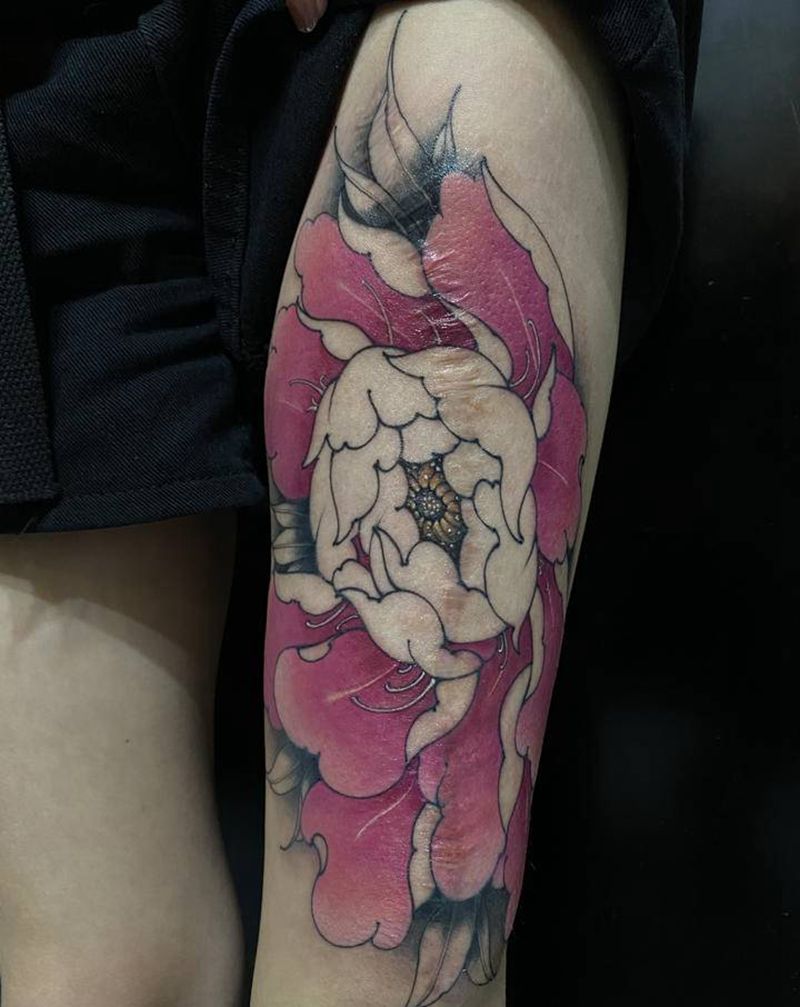 牡丹花纹身图片_腿部新传统纹身图案