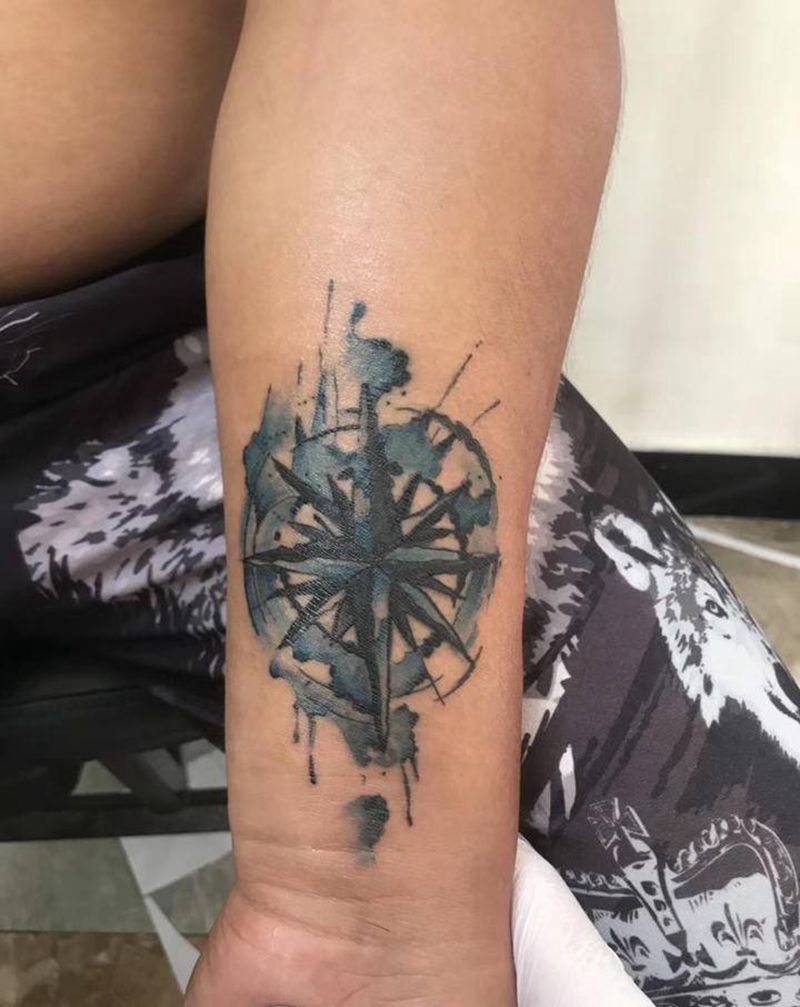 两张以前作品四张练习皮纹身图片_新传统写实新传统写实石雕纹身图案