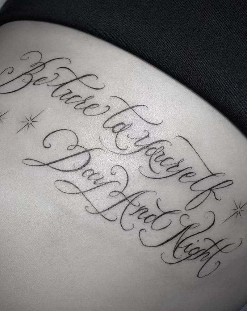 花体小英文纹身图片_腰部花体字纹身图案