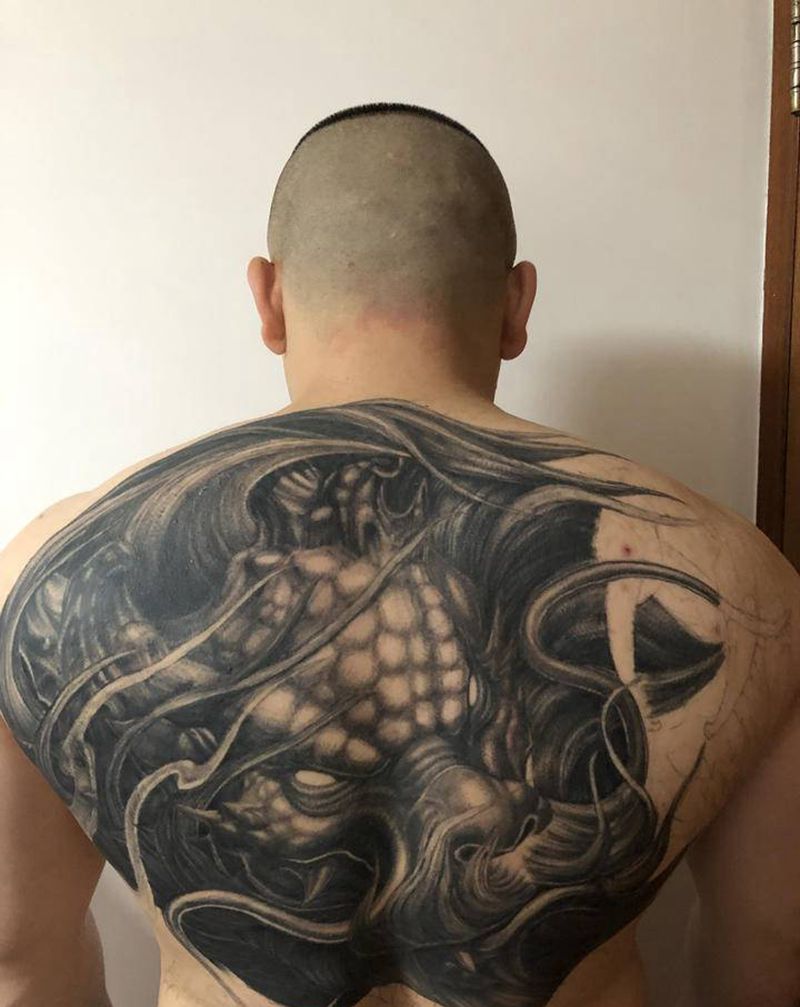 临摹师傅作品纹身图片_背部纹身图案