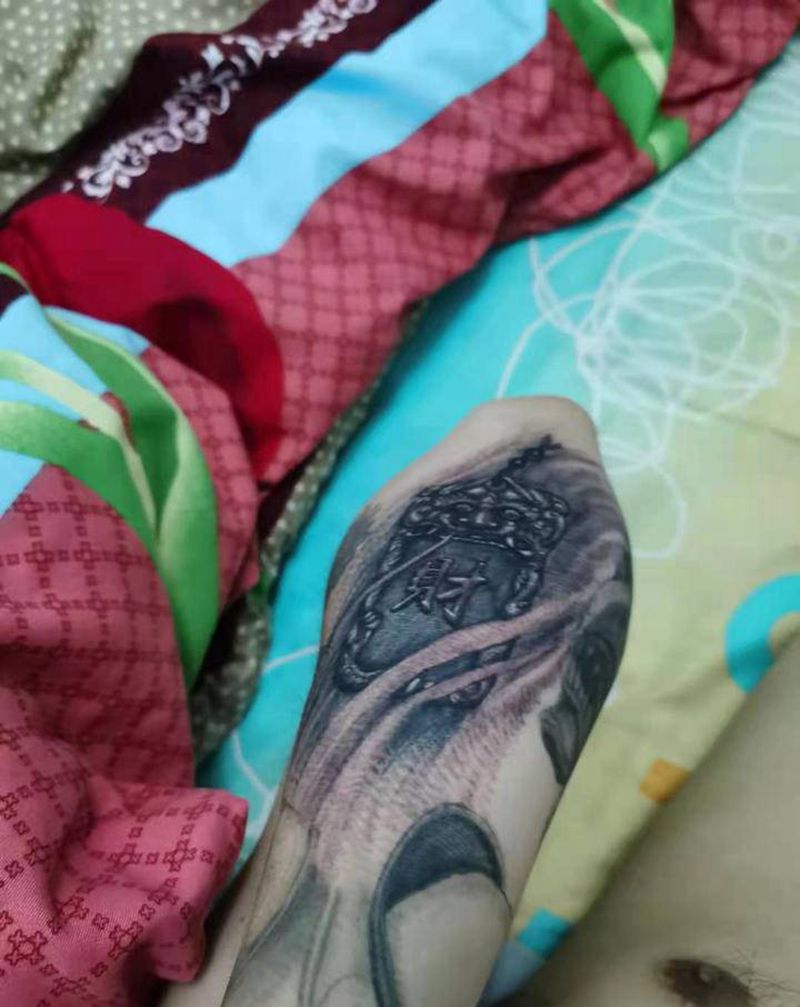 令牌财纹身图片_新传统纹身图案