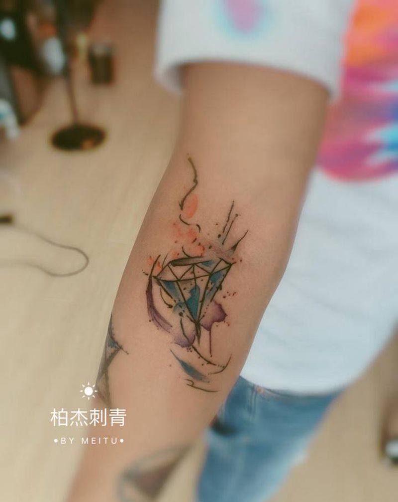 泼墨钻石纹身图片_手部水墨纹身图案