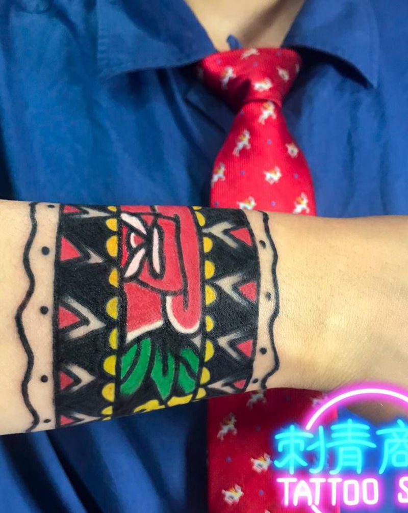 oldschool花环纹身图片_Old School手腕纹身图案