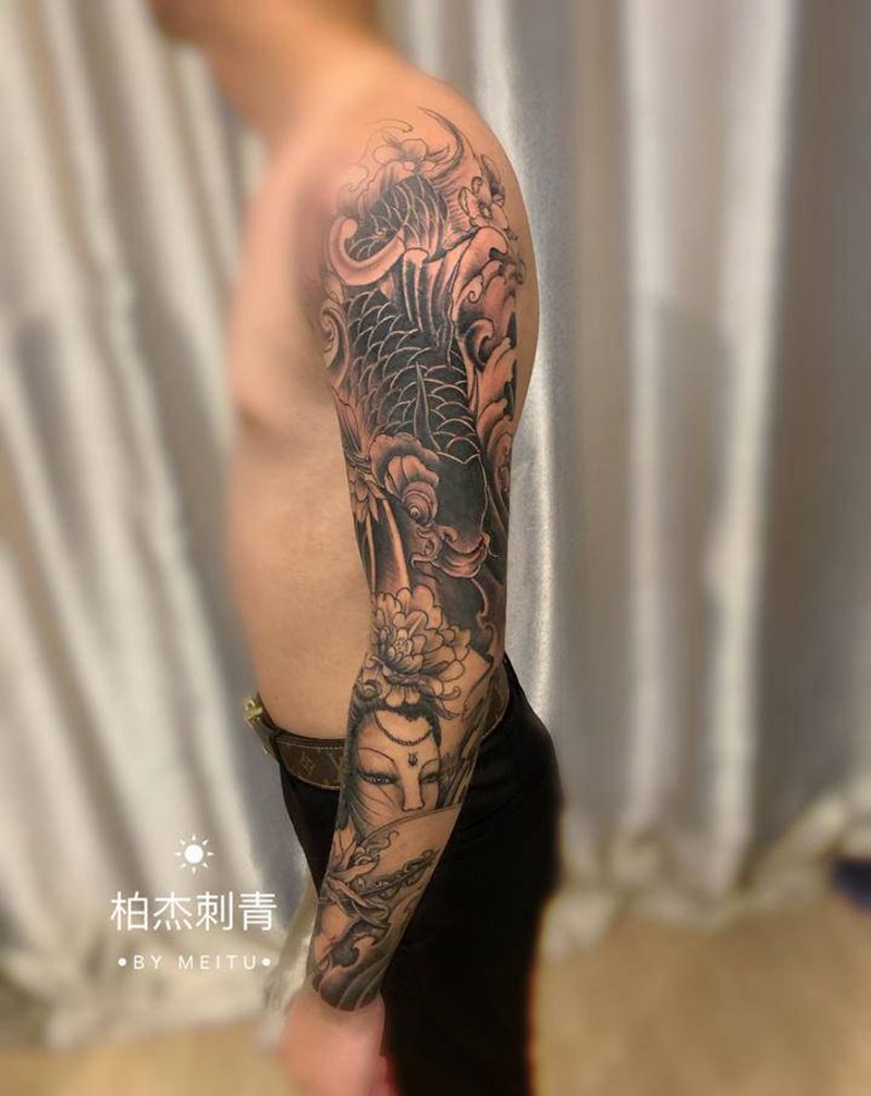 花臂，小臂结痂中纹身图片_手臂新传统纹身图案