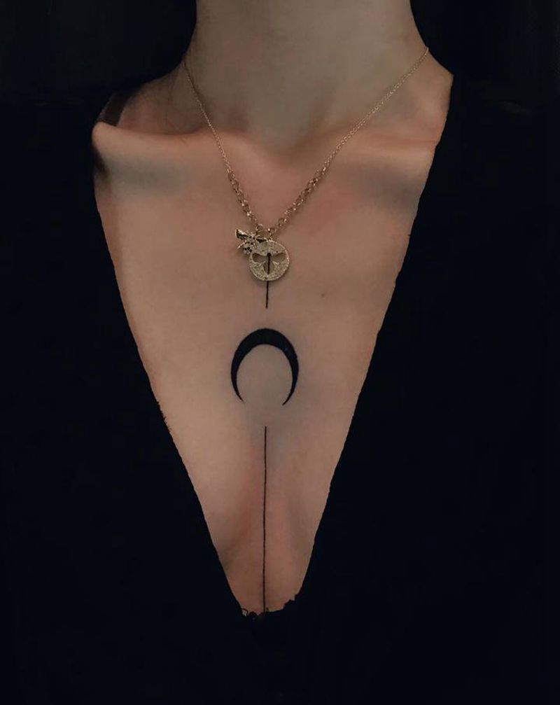 简纹身图片_胸部纹身图案