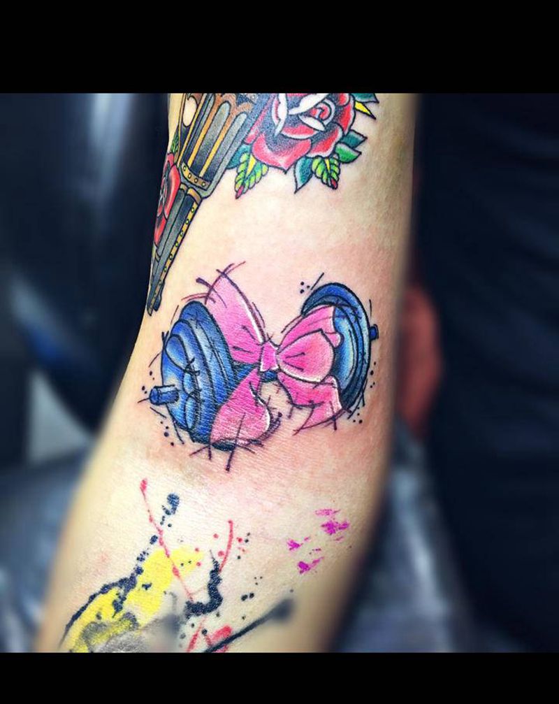 哑铃纹身图片_手臂New School纹身图案