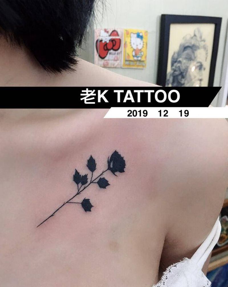 一组 锁骨小清新纹身图片_胸部小清新锁骨纹身图案