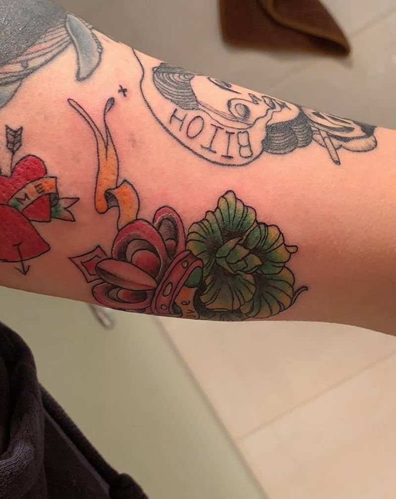 小图纹身图片_手臂Old School纹身图案