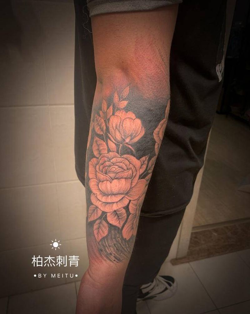 黑臂纹身图片_手臂新传统纹身图案